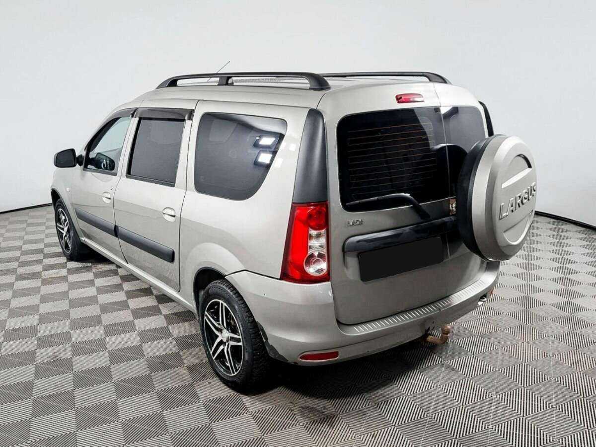 Lada (ВАЗ) Largus с пробегом — 2013 год. Фото: #5