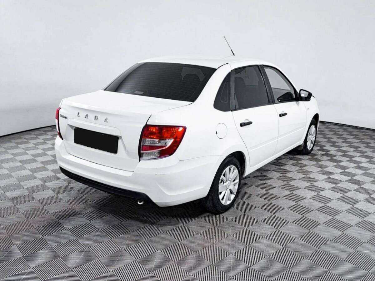 Lada (ВАЗ) Granta с пробегом — 2018 год. Фото: #4
