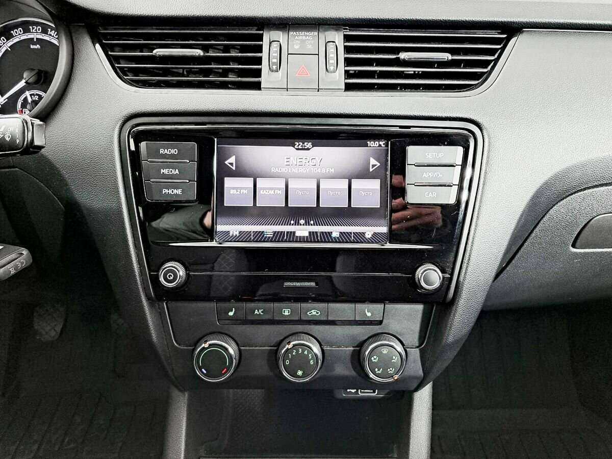 Skoda Octavia с пробегом — 2019 год. Фото: #11