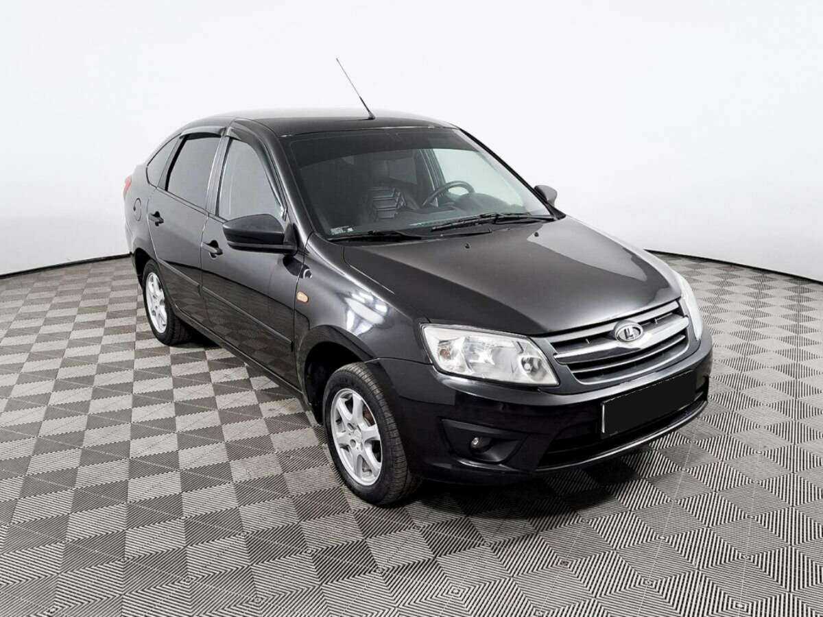 Lada (ВАЗ) Granta с пробегом — 2016 год. Фото: #2