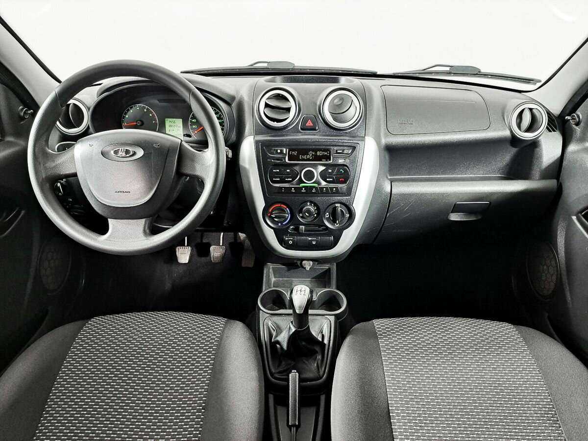 Lada (ВАЗ) Granta с пробегом — 2016 год. Фото: #10