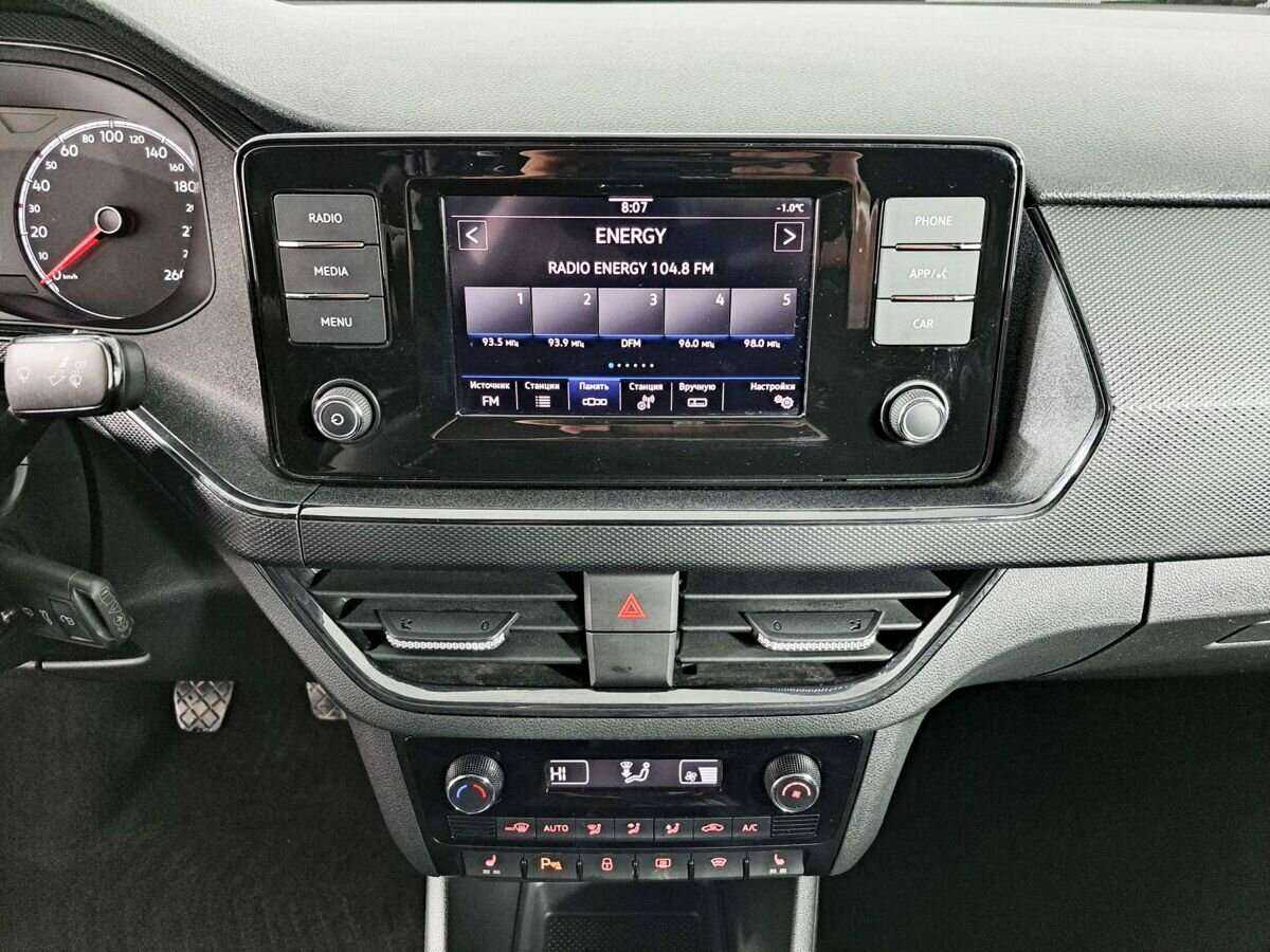 Volkswagen Polo с пробегом — 2021 год. Фото: #12