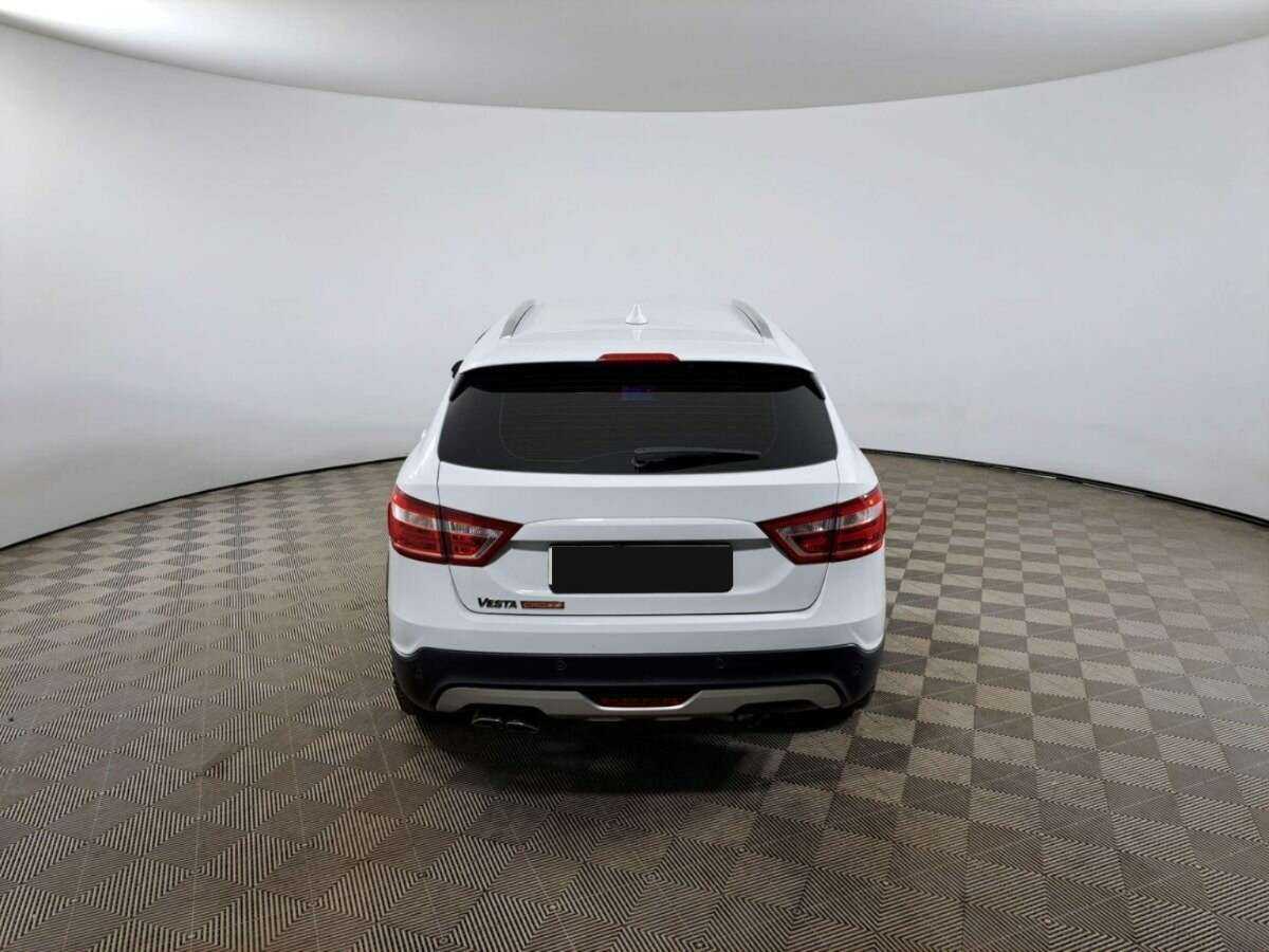 Lada (ВАЗ) Vesta с пробегом — 2018 год. Фото: #5