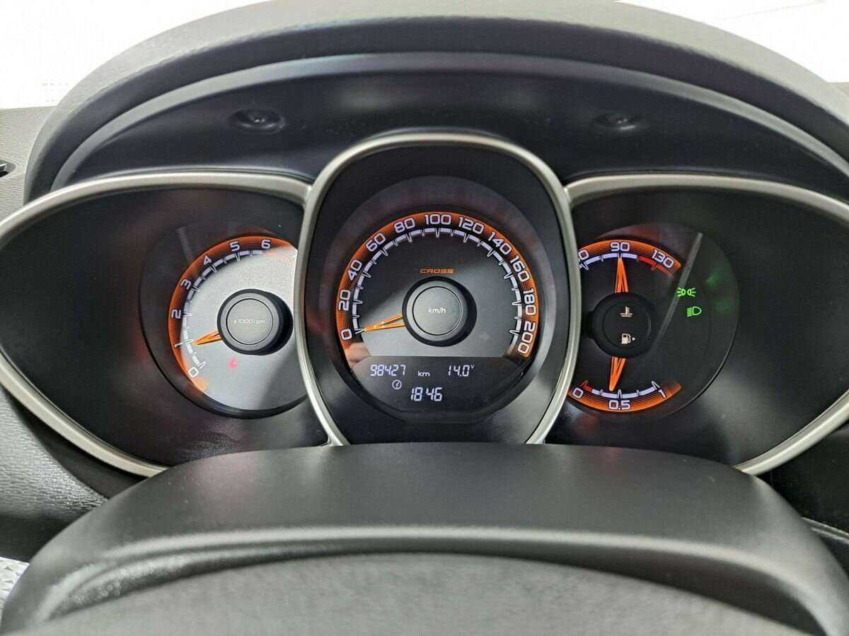 Lada (ВАЗ) Vesta с пробегом — 2018 год. Фото: #10