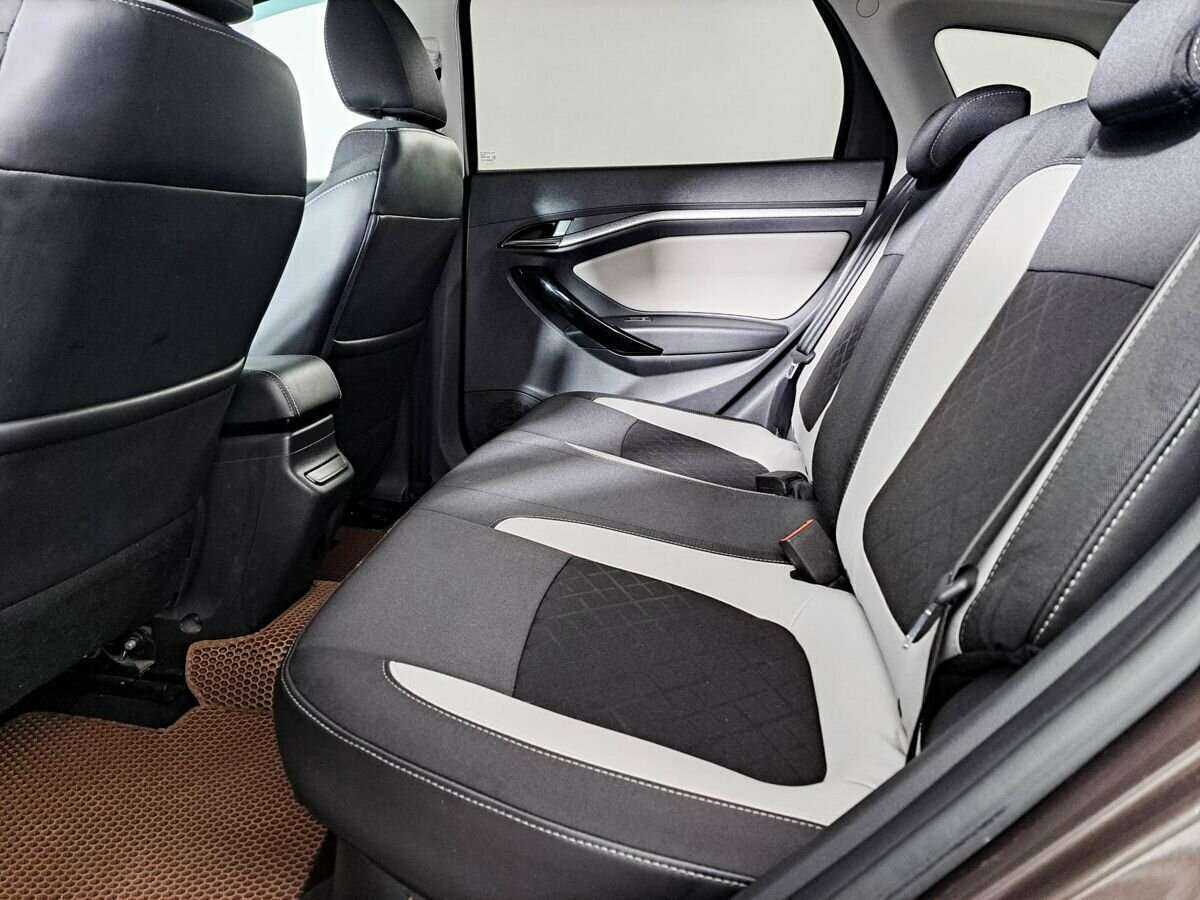 Lada (ВАЗ) Vesta с пробегом — 2017 год. Фото: #9