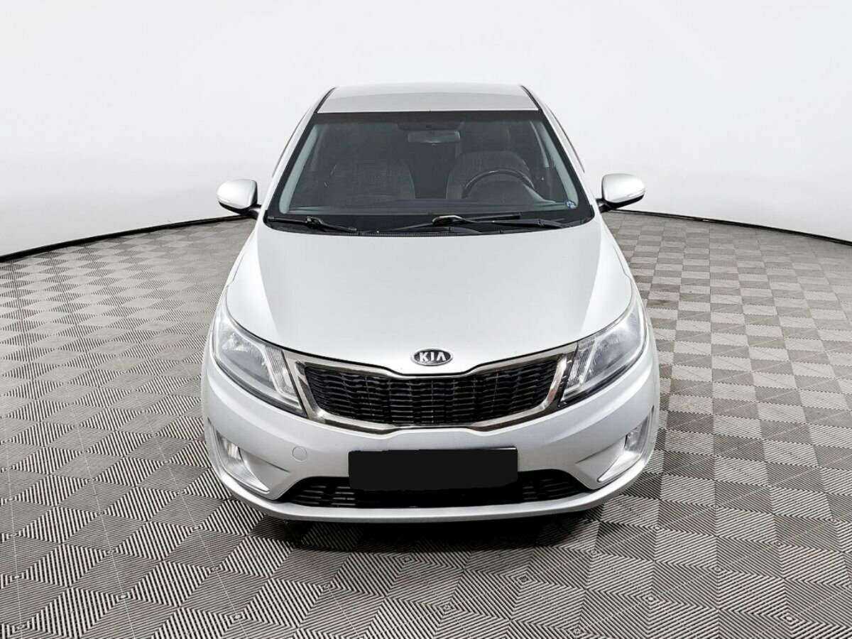 Kia Rio с пробегом — 2012 год. Фото: #1