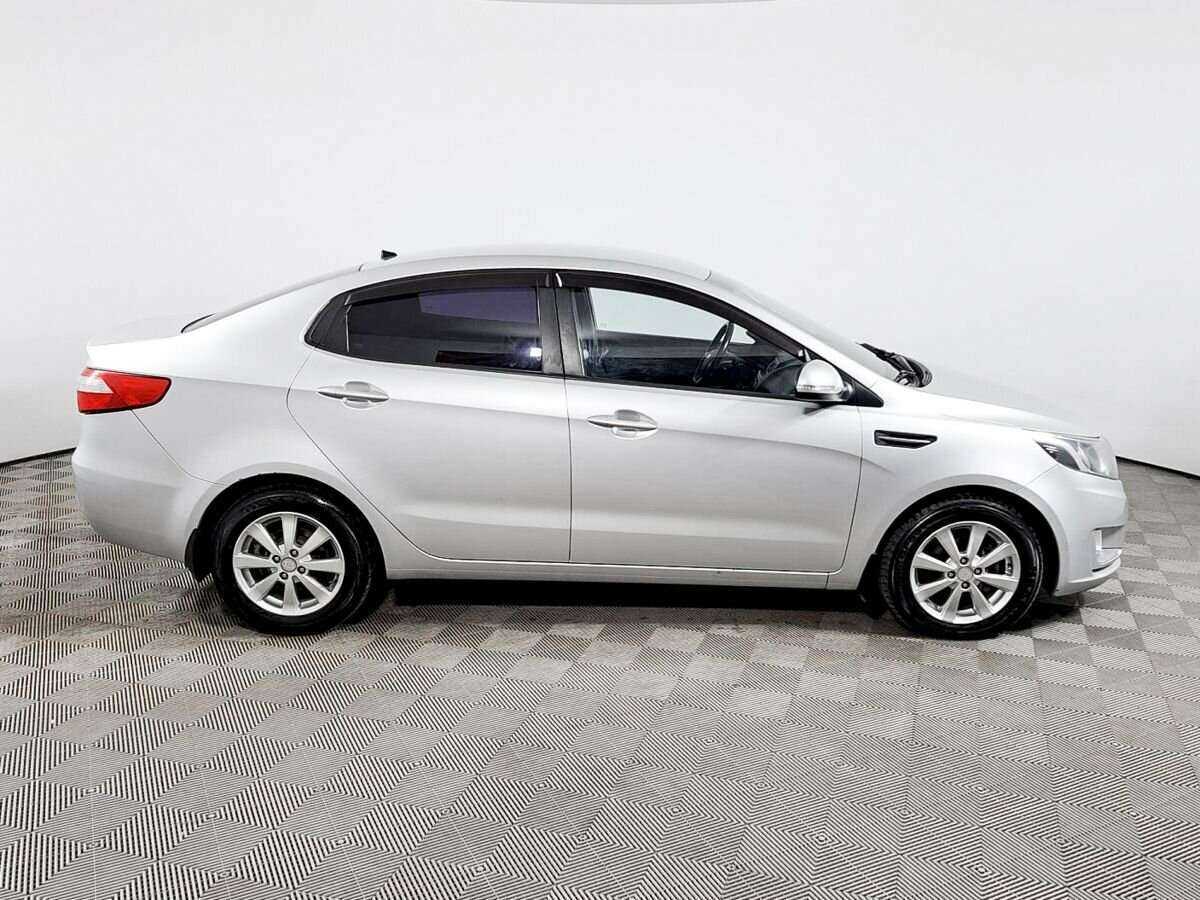 Kia Rio с пробегом — 2012 год. Фото: #3