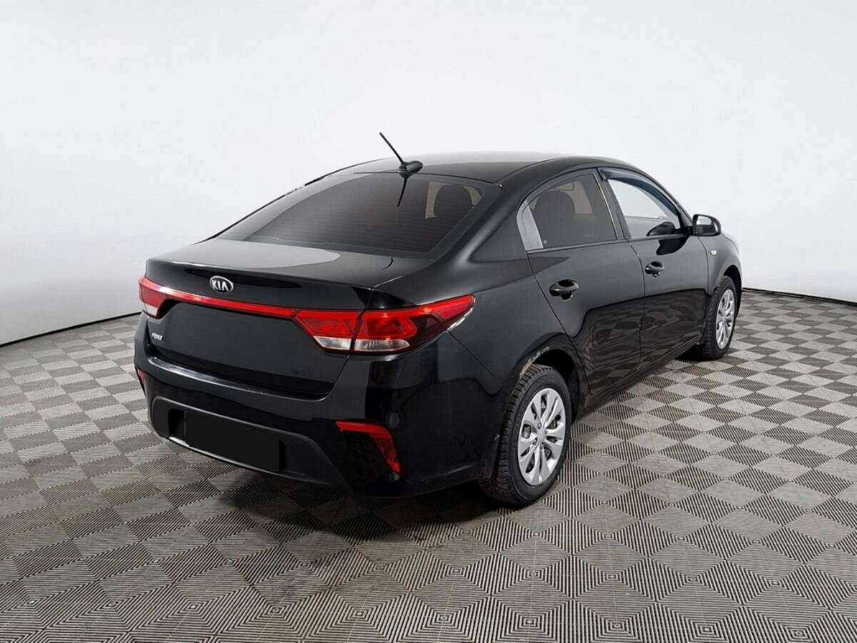 Kia Rio с пробегом — 2017 год. Фото: #4