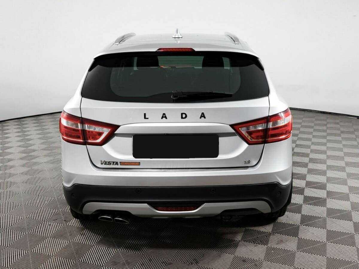Lada (ВАЗ) Vesta с пробегом — 2018 год. Фото: #5