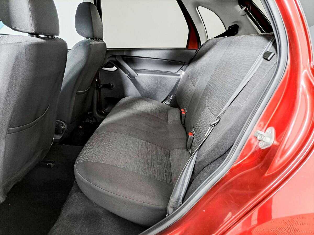 Lada (ВАЗ) Kalina с пробегом — 2018 год. Фото: #9