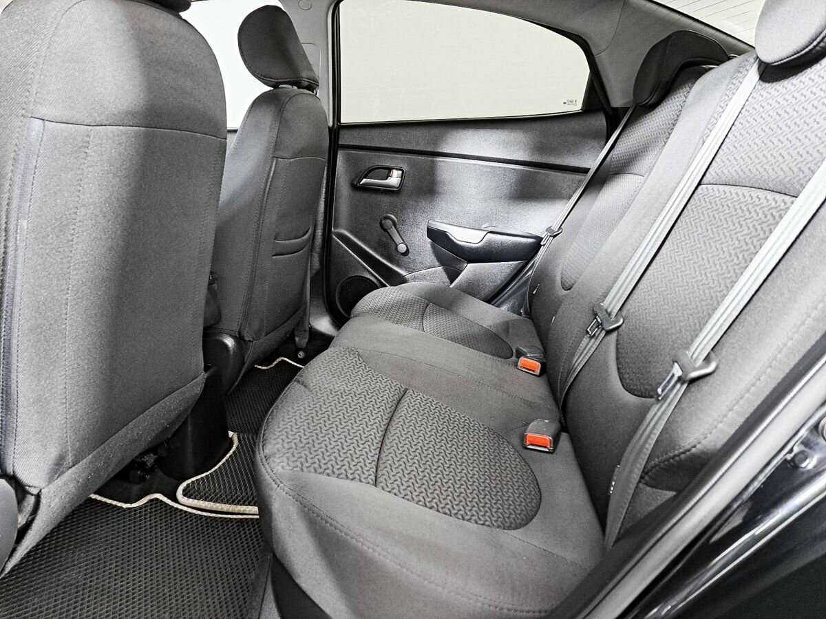 Kia Rio с пробегом — 2016 год. Фото: #9