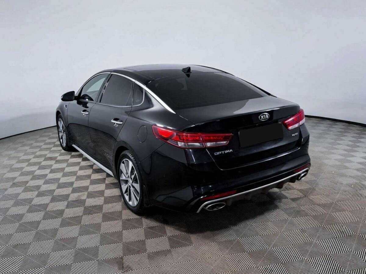Kia Optima с пробегом — 2017 год. Фото: #6
