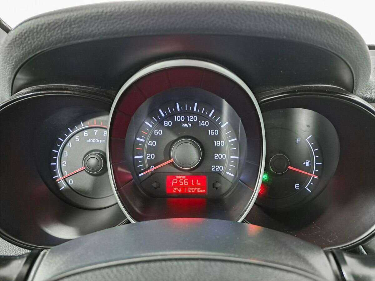 Kia Rio с пробегом — 2017 год. Фото: #10