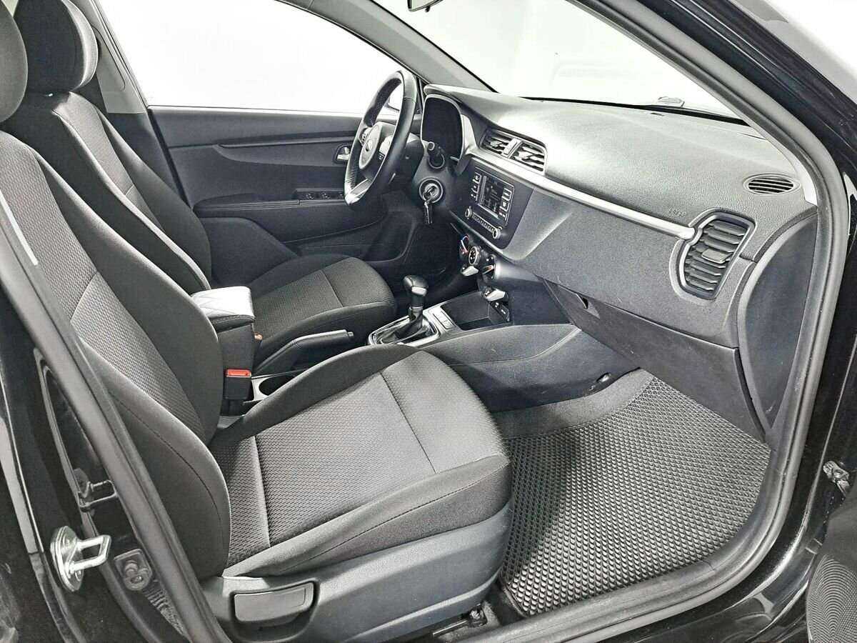 Kia Rio с пробегом — 2020 год. Фото: #8