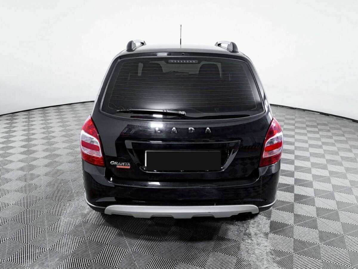 Lada (ВАЗ) Granta с пробегом — 2023 год. Фото: #4