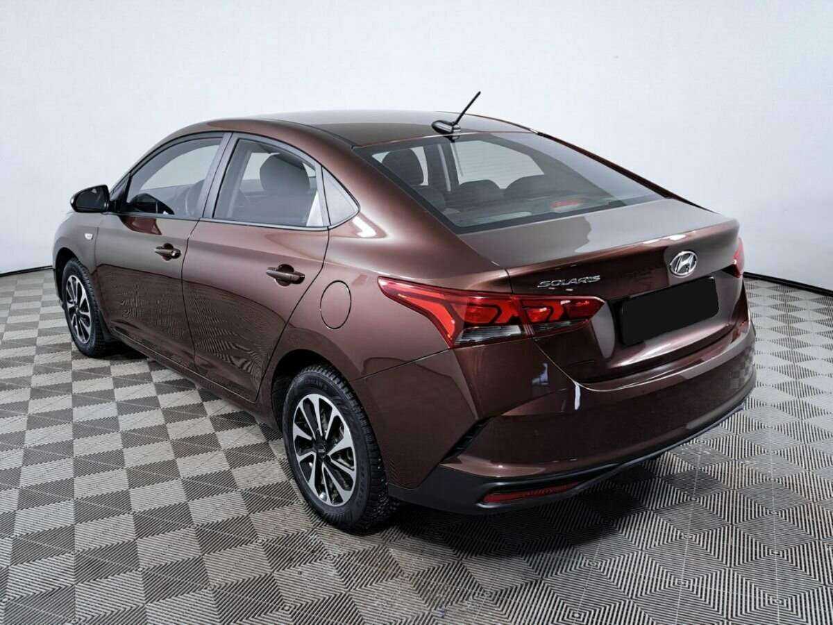 Hyundai Solaris с пробегом — 2021 год. Фото: #6