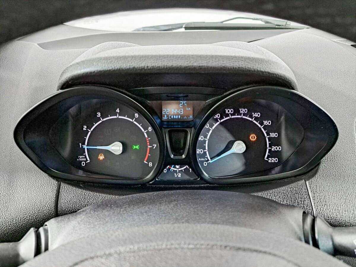 Ford EcoSport с пробегом — 2015 год. Фото: #10
