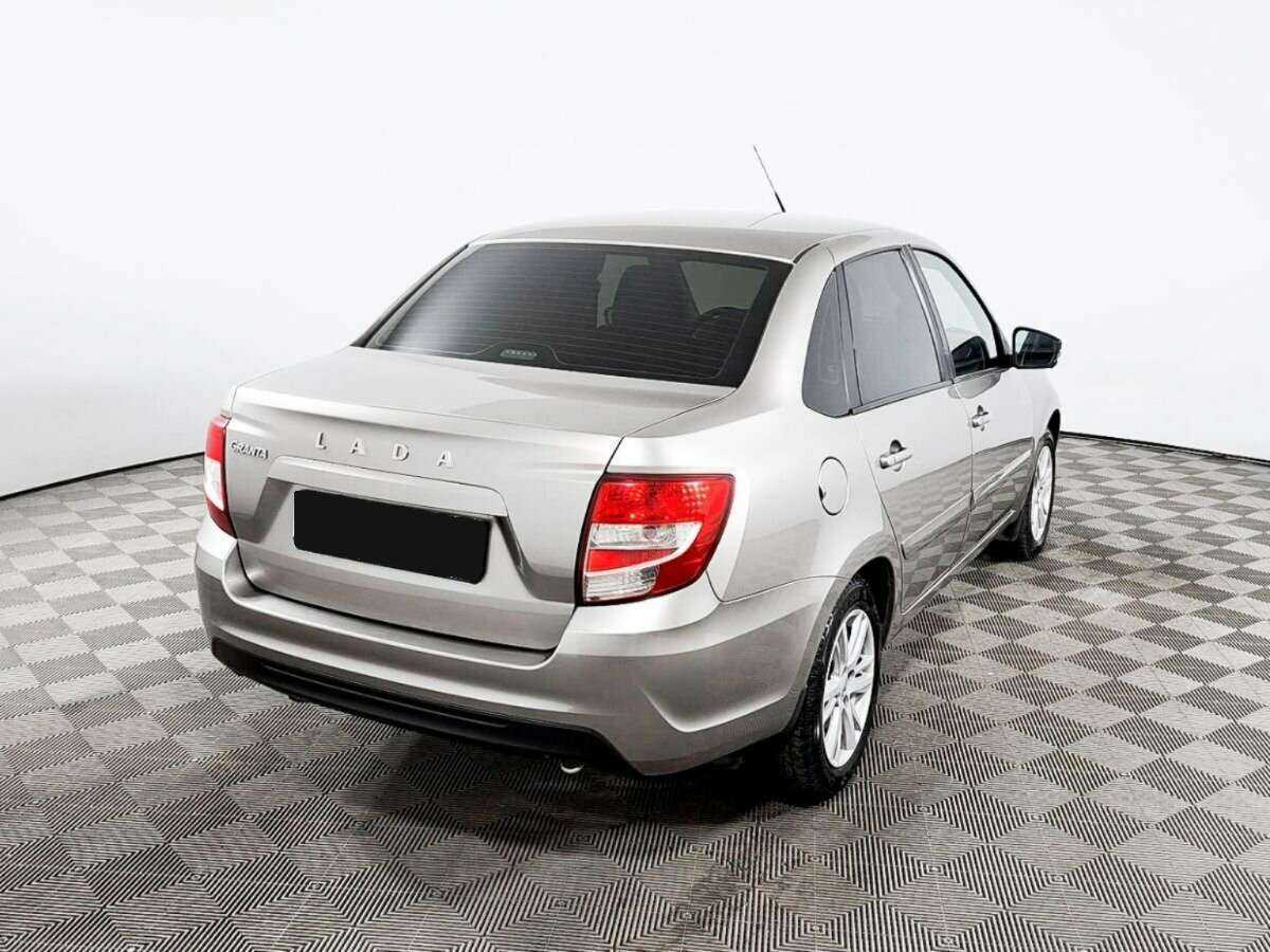 Lada (ВАЗ) Granta с пробегом — 2019 год. Фото: #4