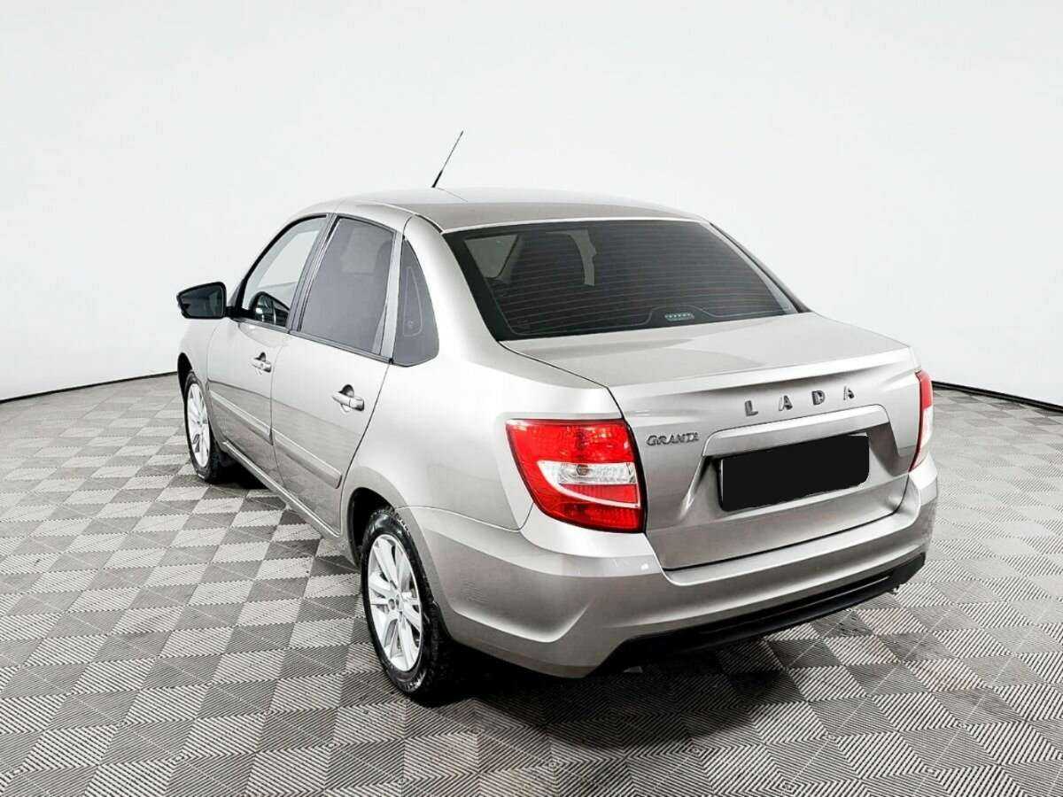 Lada (ВАЗ) Granta с пробегом — 2019 год. Фото: #6