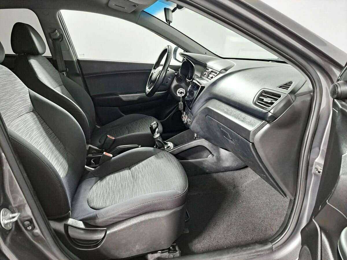 Kia Rio с пробегом — 2014 год. Фото: #8