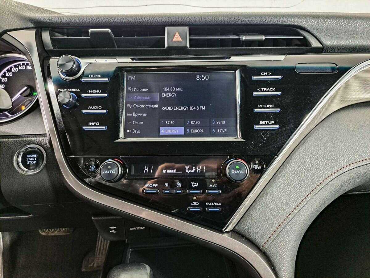 Toyota Camry с пробегом — 2018 год. Фото: #12