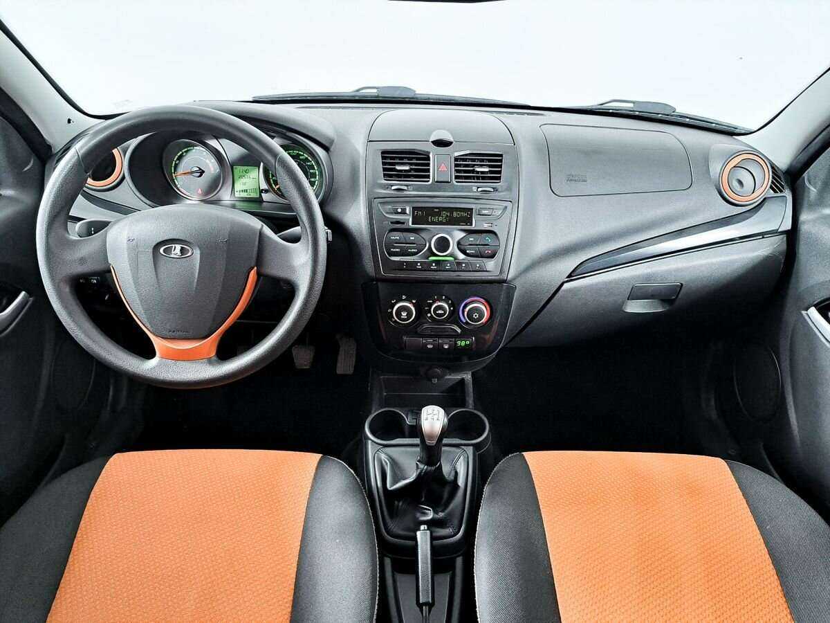 Lada (ВАЗ) Kalina с пробегом — 2018 год. Фото: #11