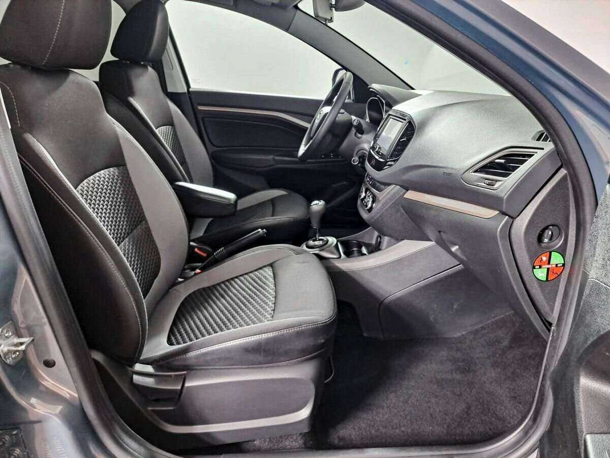 Lada (ВАЗ) Vesta с пробегом — 2016 год. Фото: #8