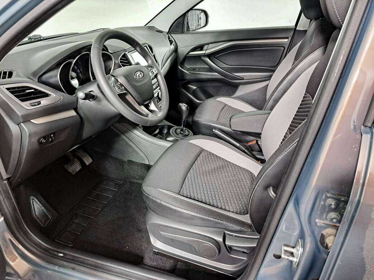 Lada (ВАЗ) Vesta с пробегом — 2016 год. Фото: #13