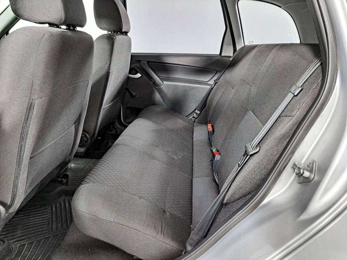 Lada (ВАЗ) Kalina с пробегом — 2015 год. Фото: #9