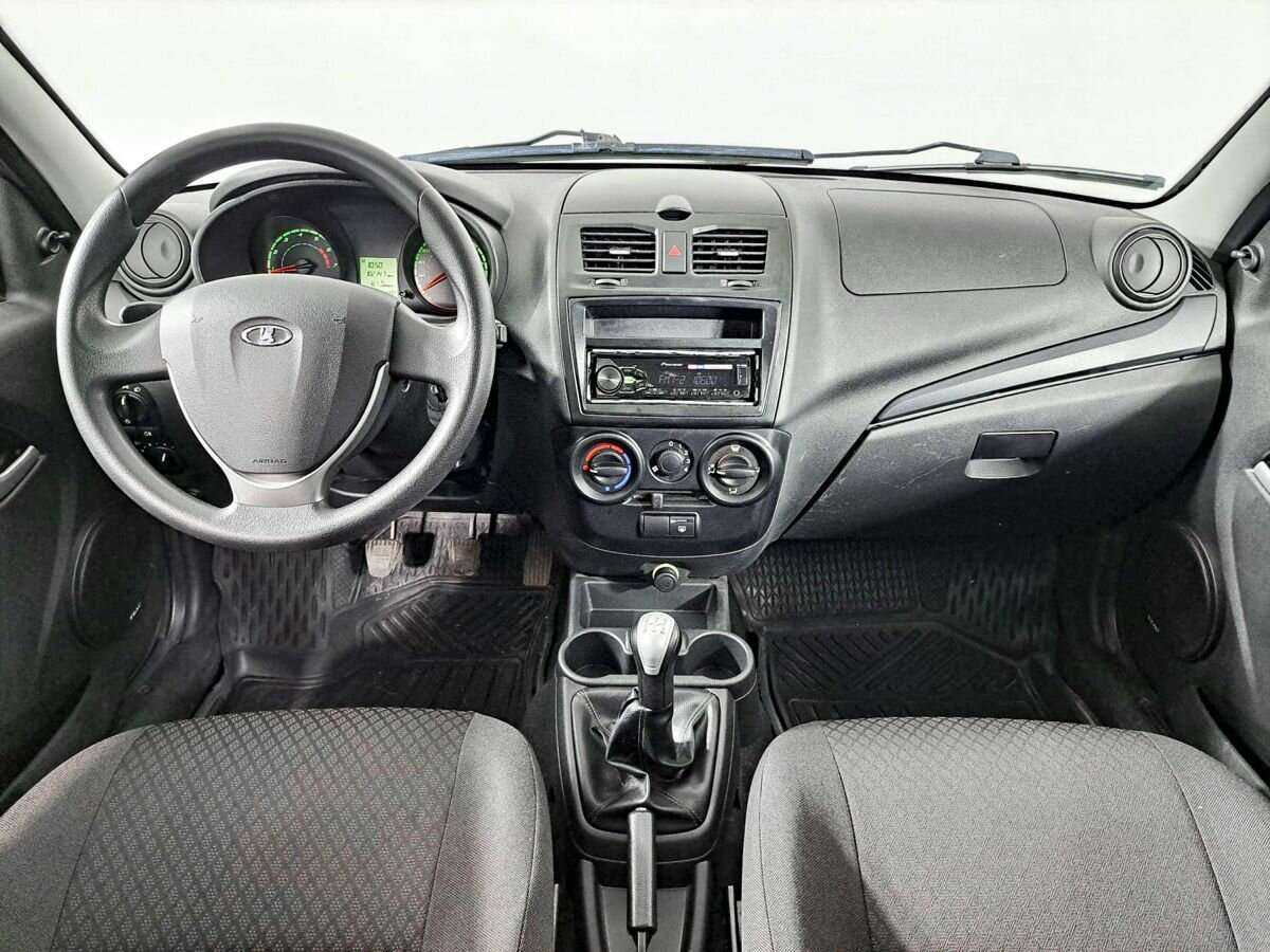 Lada (ВАЗ) Kalina с пробегом — 2015 год. Фото: #10