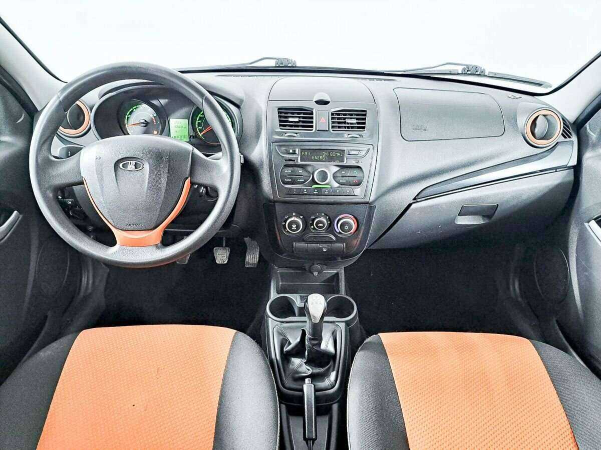 Lada (ВАЗ) Kalina с пробегом — 2018 год. Фото: #11