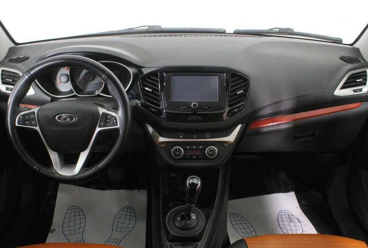 Lada (ВАЗ) Vesta с пробегом — 2019 год. Фото: #8