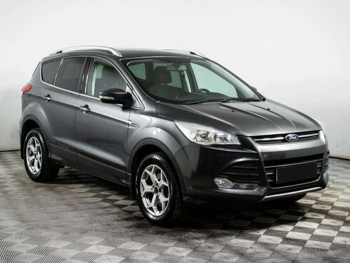 Ford Kuga с пробегом — 2015 год. Фото: #2