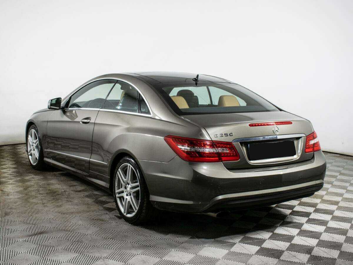 Mercedes-Benz E-Класс с пробегом — 2012 год. Фото: #6