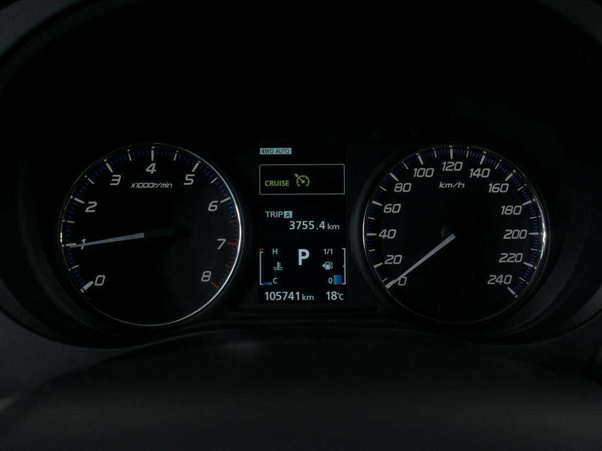 Mitsubishi Outlander с пробегом — 2013 год. Фото: #11