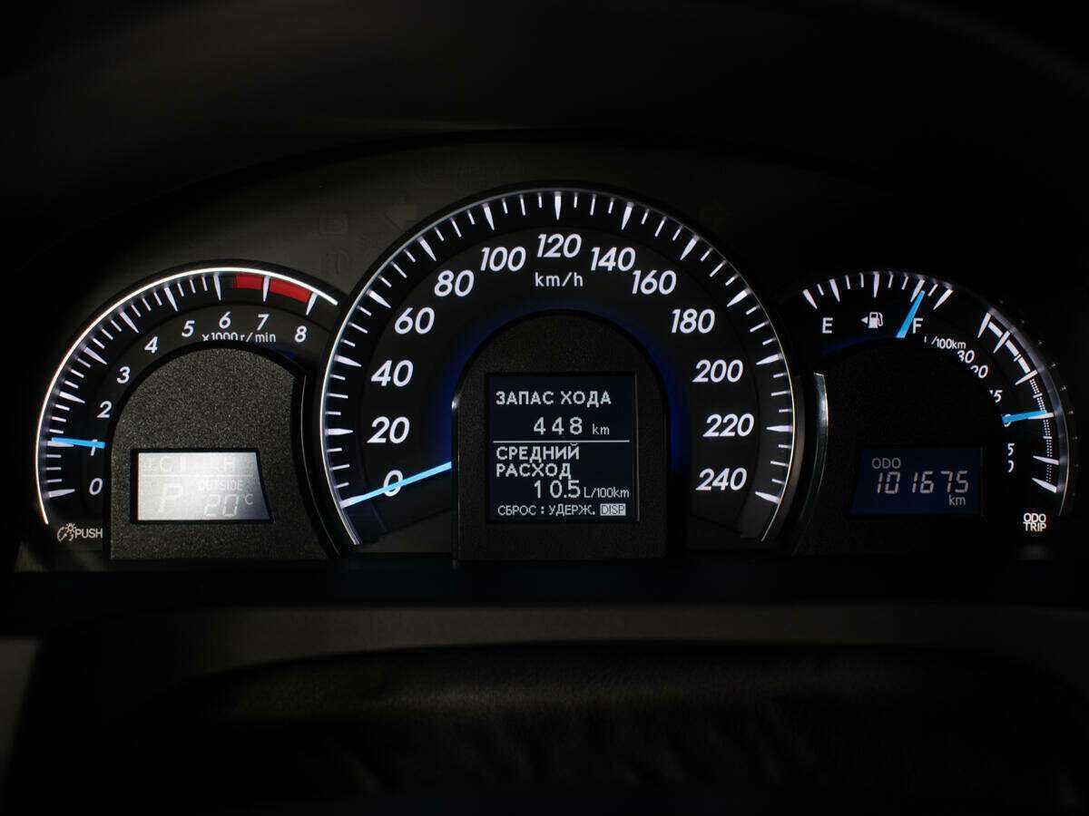 Toyota Camry с пробегом — 2014 год. Фото: #10