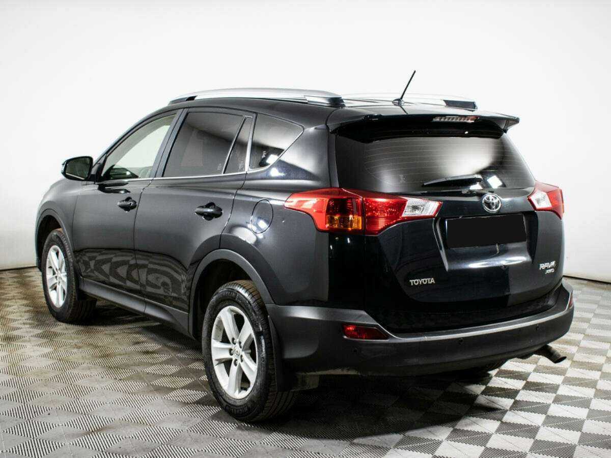 Toyota RAV4 с пробегом — 2013 год. Фото: #5