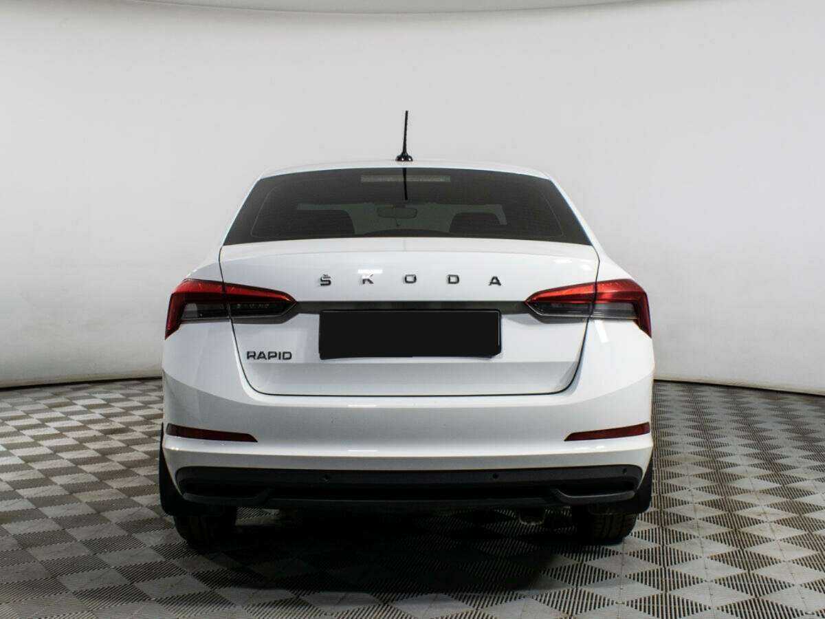 Skoda Rapid с пробегом — 2022 год. Фото: #4