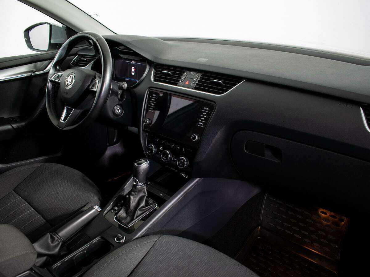 Skoda Octavia с пробегом — 2018 год. Фото: #3