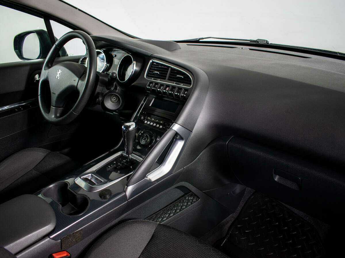 Peugeot 3008 с пробегом — 2014 год. Фото: #8