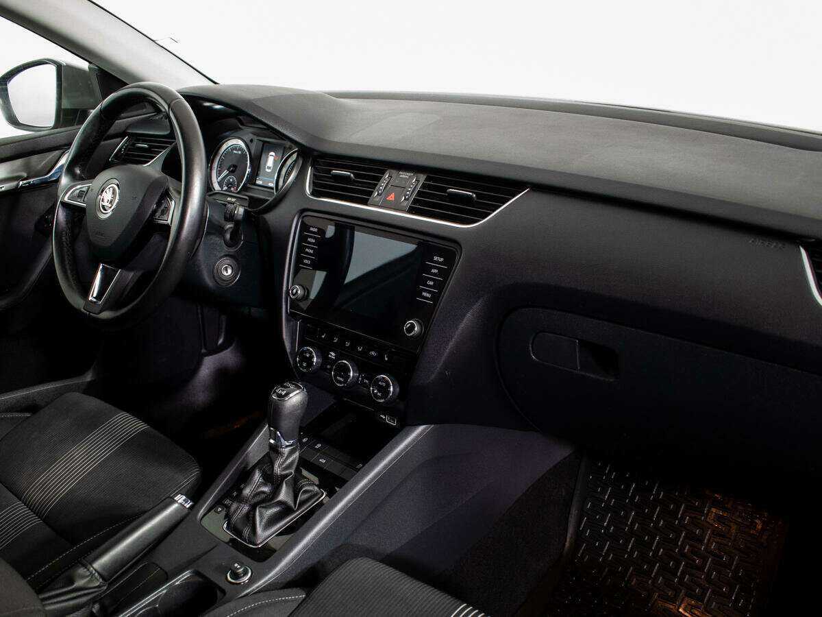 Skoda Octavia с пробегом — 2018 год. Фото: #6
