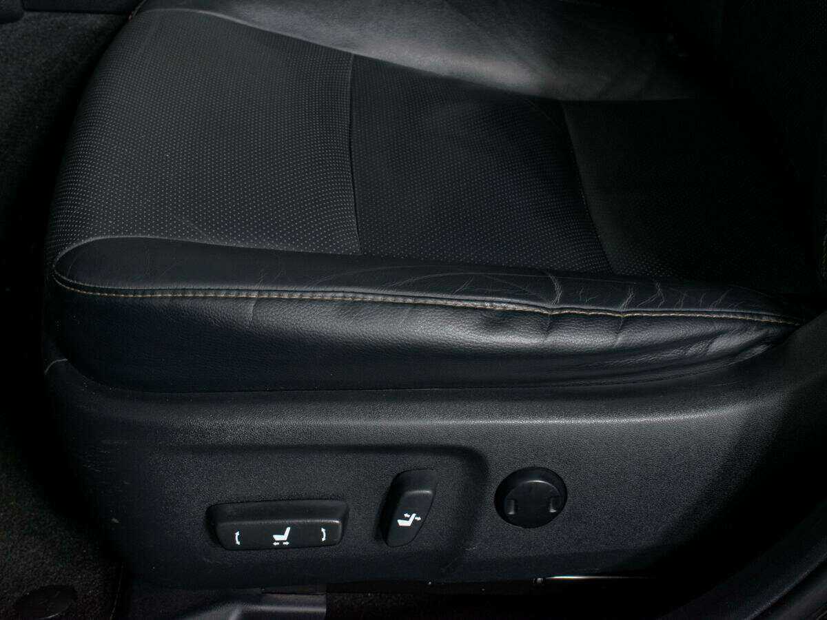 Toyota Camry с пробегом — 2017 год. Фото: #16