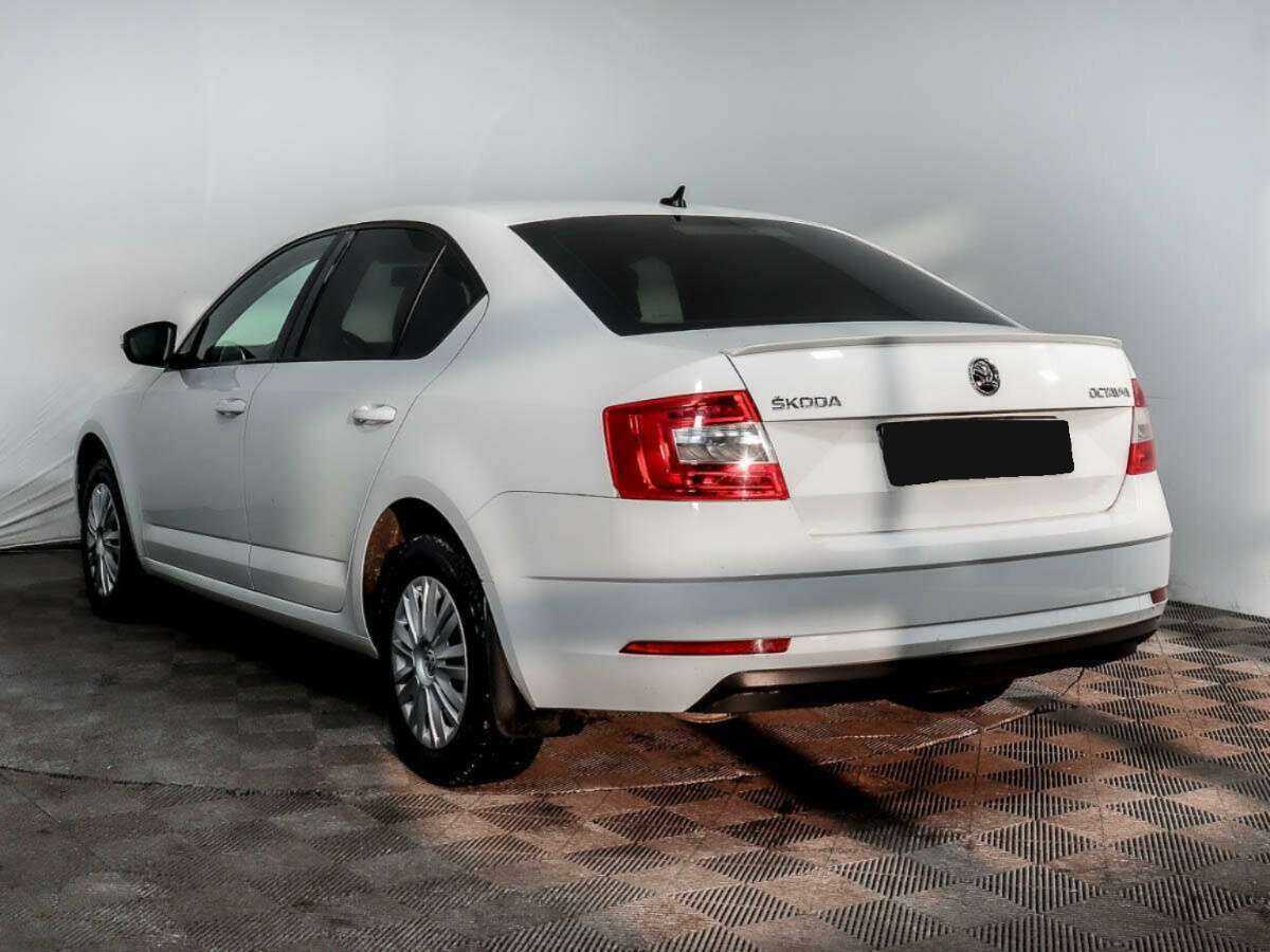 Skoda Octavia с пробегом — 2018 год. Фото: #4