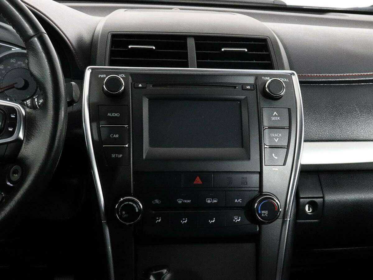 Toyota Camry с пробегом — 2014 год. Фото: #9