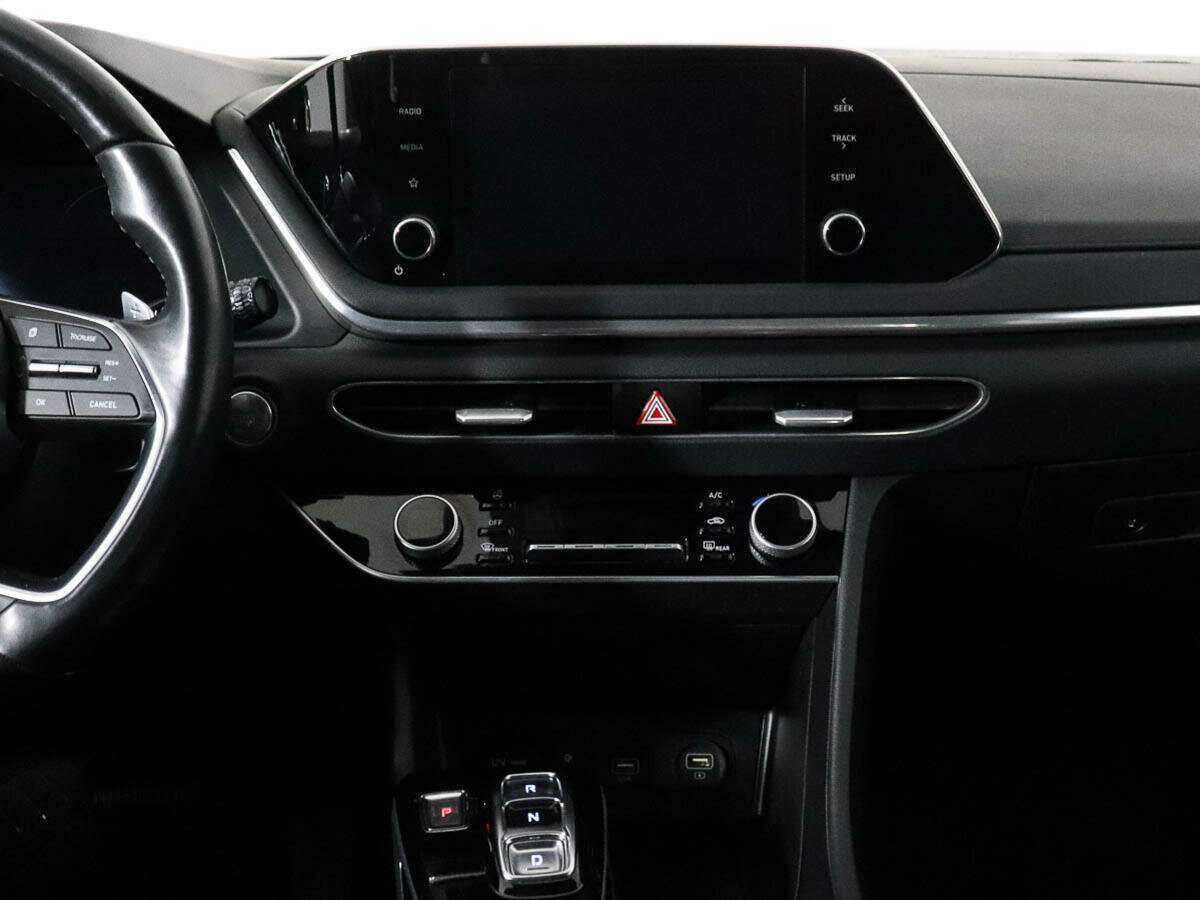 Hyundai Sonata с пробегом — 2020 год. Фото: #10