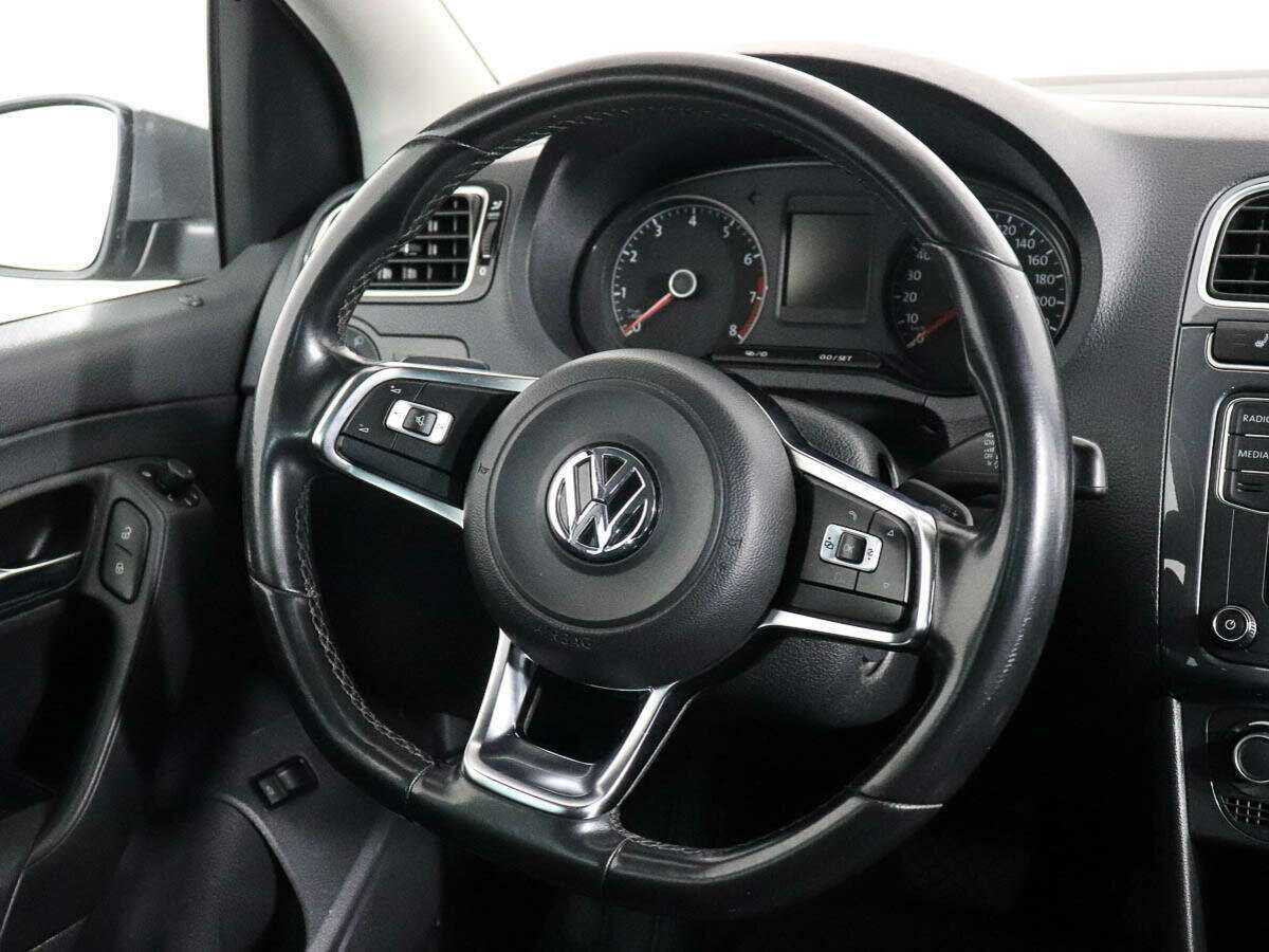 Volkswagen Polo с пробегом — 2019 год. Фото: #12