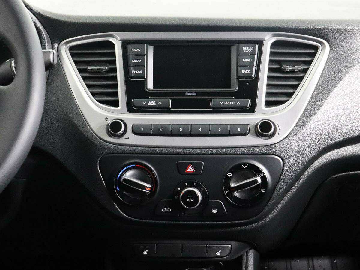 Hyundai Solaris с пробегом — 2020 год. Фото: #10