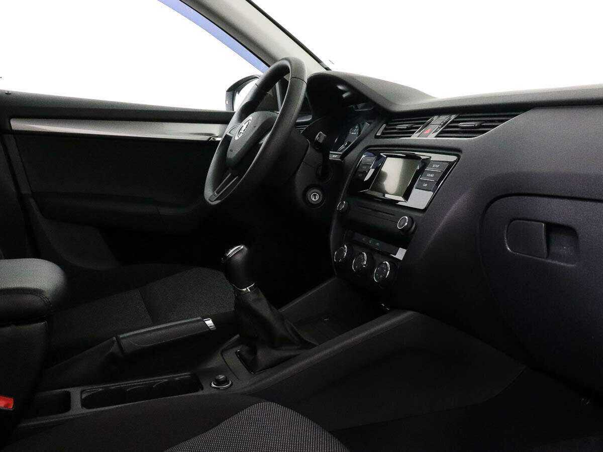 Skoda Octavia с пробегом — 2015 год. Фото: #6