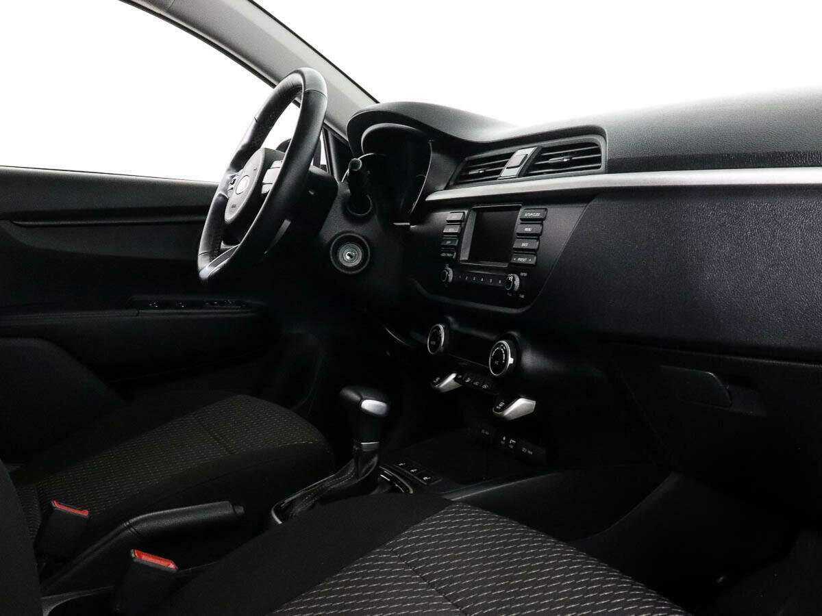 Kia Rio с пробегом — 2020 год. Фото: #5