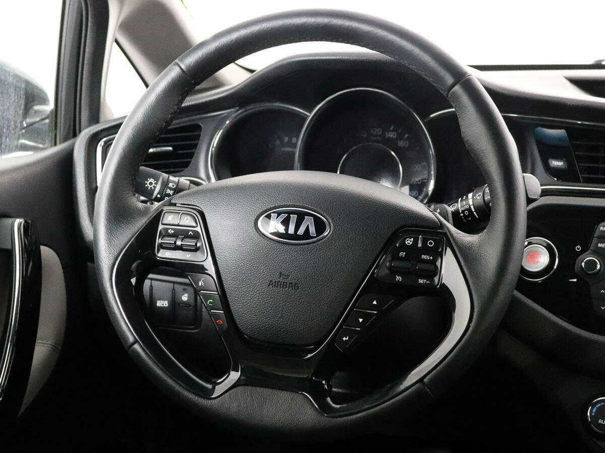 Kia Ceed с пробегом — 2017 год. Фото: #11